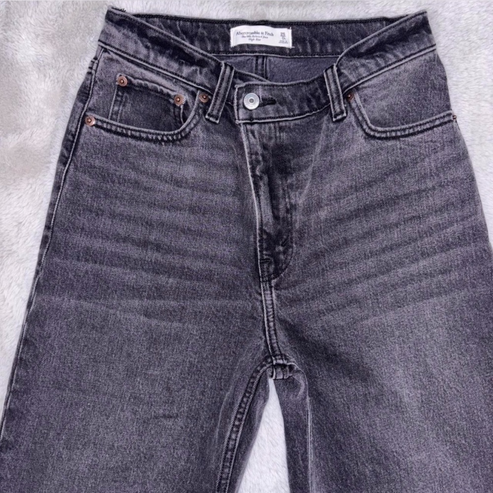 Abercrombie Black Straight-Leg Denim Jeans Criss cross waist size 25